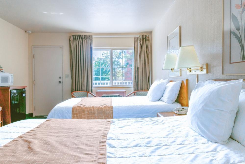 Riverfront Inn Roseburg Dış mekan fotoğraf