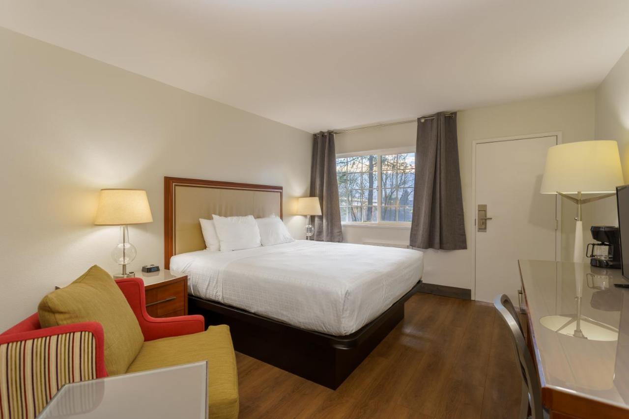 Riverfront Inn Roseburg Dış mekan fotoğraf